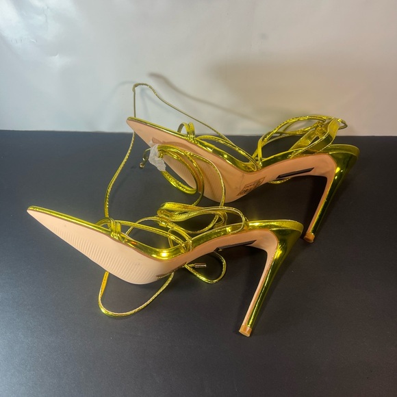 Azalea Wang Elegant Gold Strappy Heels (11) - Picture 6 of 6